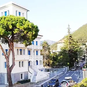 https://villa-schiaffino-appartamento-al-primo-piano.hotelitalianriviera.com
